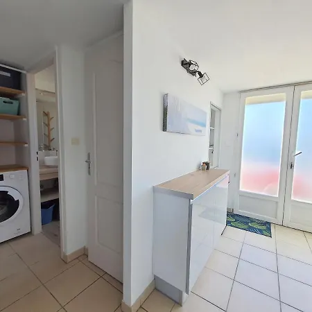 Maison Avec Acces Direct Plage, 3 Cbres * Gruissan