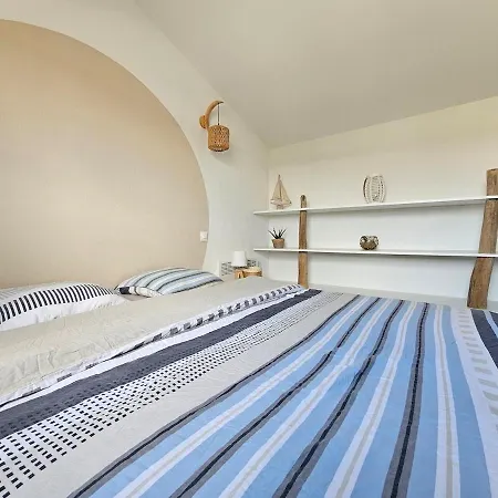 Maison Avec Acces Direct Plage, 3 Cbres Apartman *