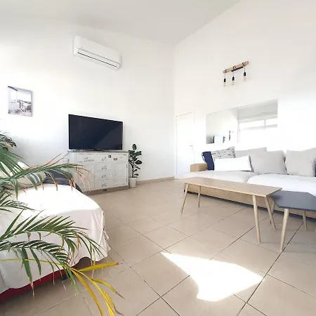 Maison Avec Acces Direct Plage, 3 Cbres Gruissan