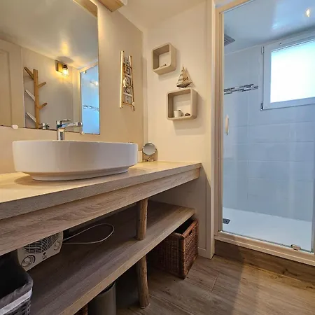 Maison Avec Acces Direct Plage, 3 Cbres * Gruissan